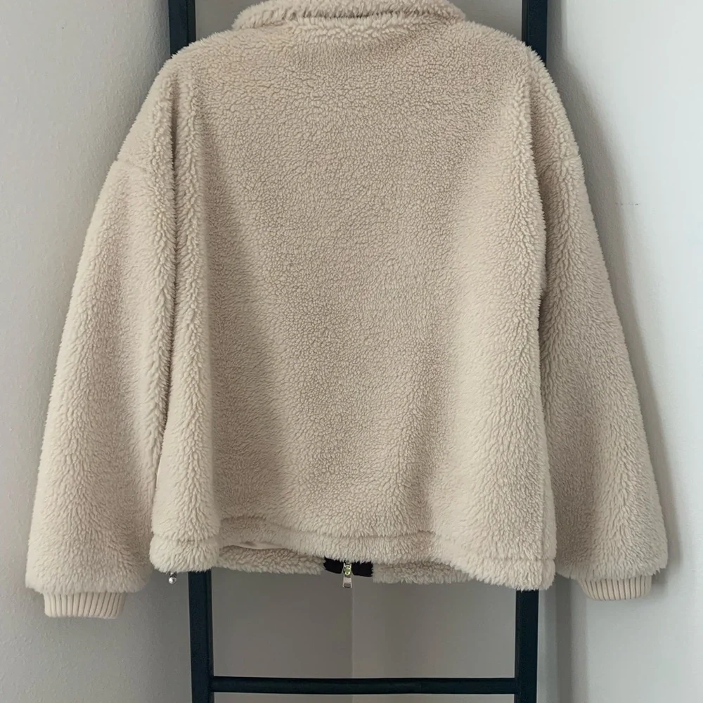 Medium Varley Cream and Brown Teddy Jacket - Picture 4 of 4